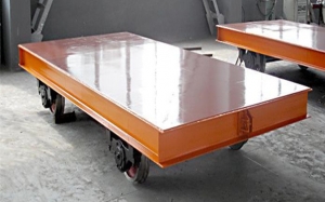 電動運(yùn)輸車